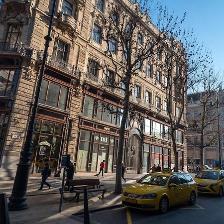 Convenient Apartment In The Heart Of Downtown Budapest Exterior photo